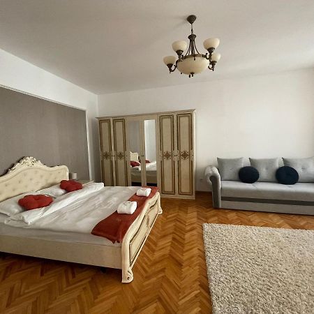Londof Schei Apartments - Downtown Брашов Экстерьер фото