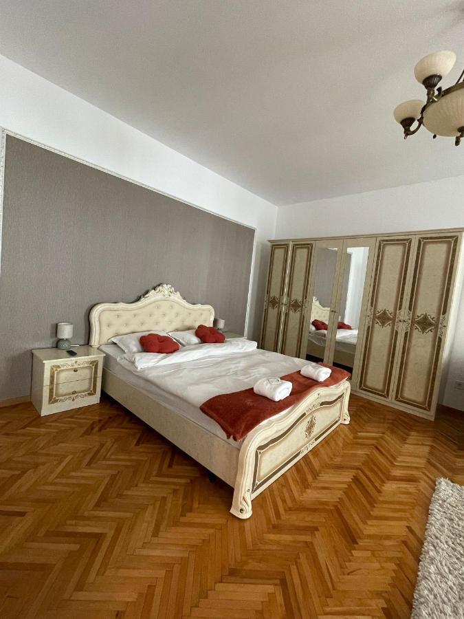 Londof Schei Apartments - Downtown Брашов Экстерьер фото